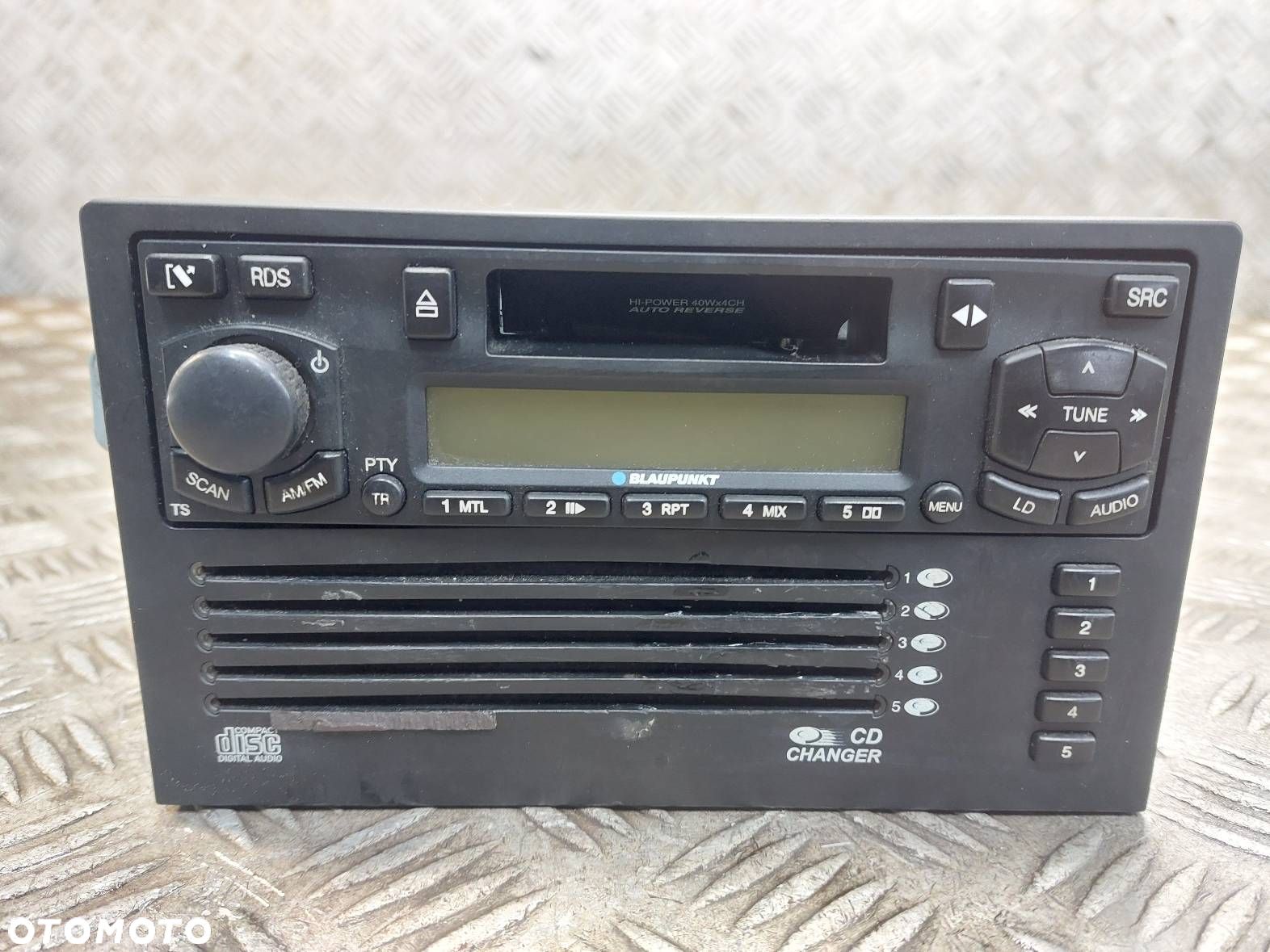RADIO ODTWARZACZ USZKODZONY DAEWOO NUBIRA II J200 96453378 BLAUPUNKT - 1
