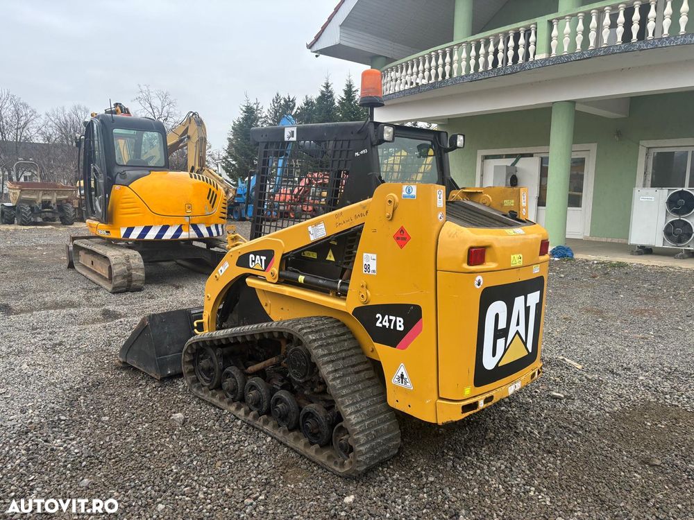 Caterpillar 247B - 8