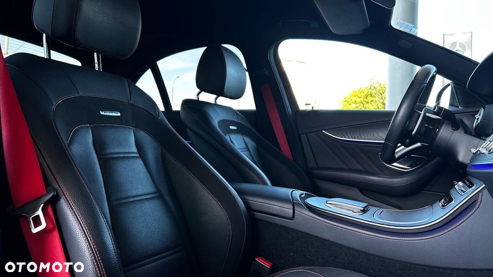 Mercedes-Benz Klasa E AMG 53 4-Matic+ - 23