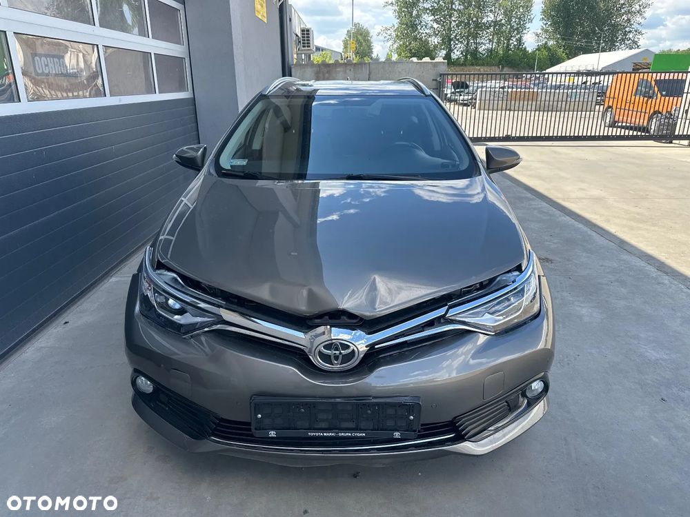 Toyota Auris 1.6 Prestige - 5