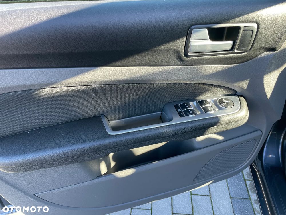 Ford Focus 1.8 Ghia - 15