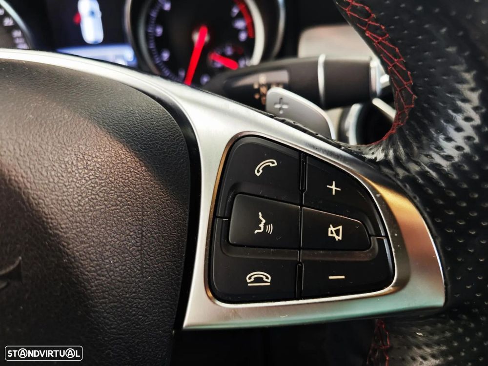 Mercedes-Benz CLA 180 7G-DCT AMG Line - 43