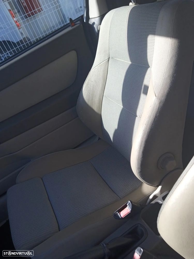 Opel Astra Coupe 1.8 16V - 7