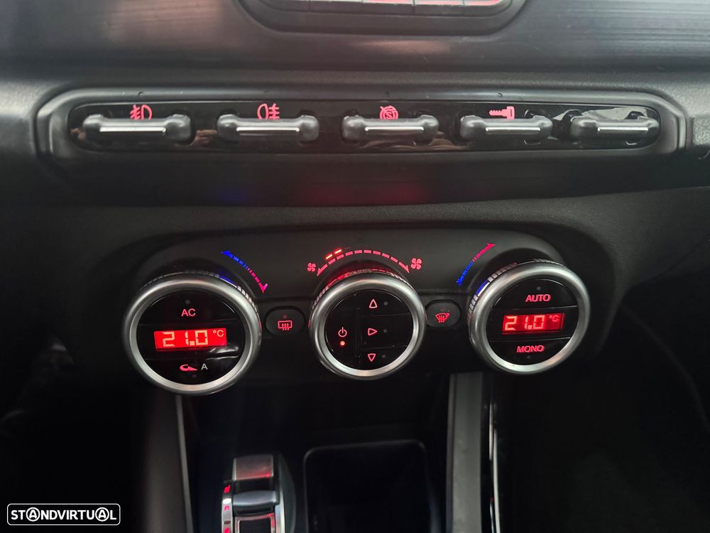 Alfa Romeo Giulietta 1.6 JTDM Distinctive - 15