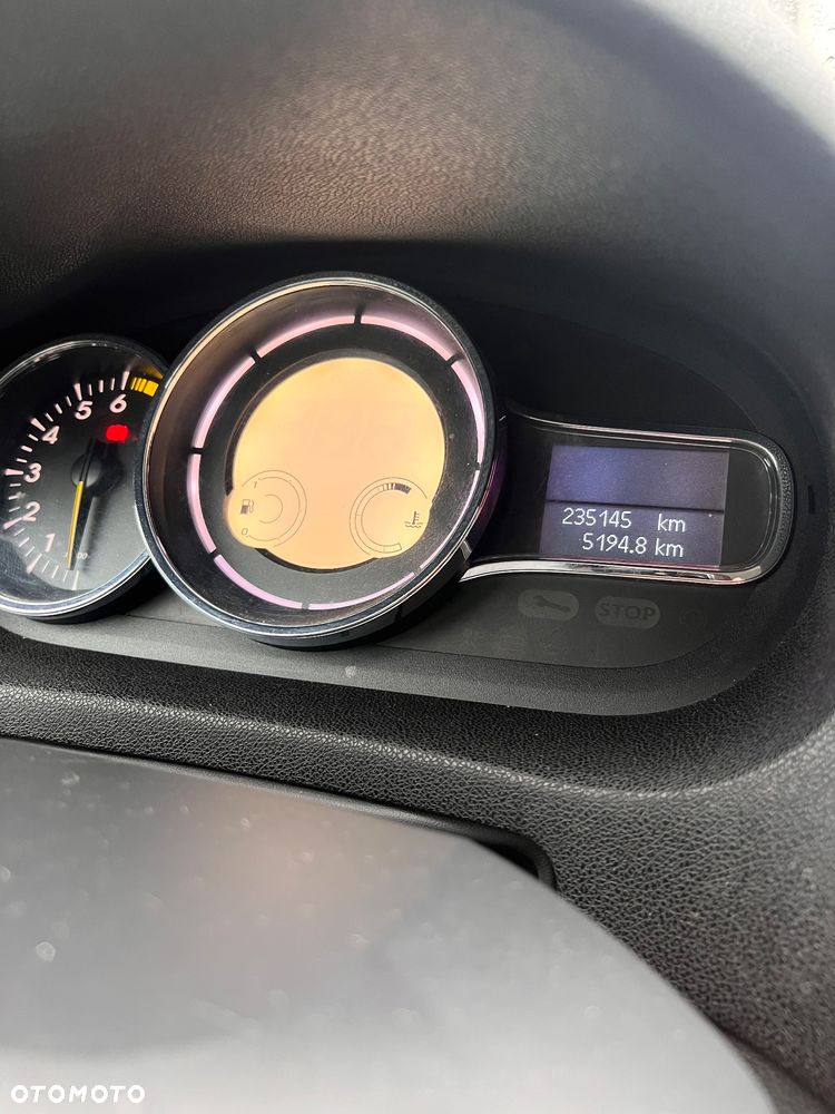 Renault Megane 1.6 16V Expression - 14