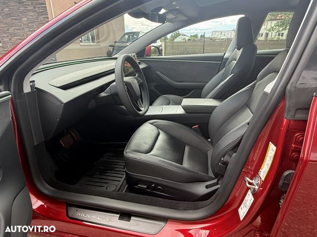 Tesla Model 3 - 12