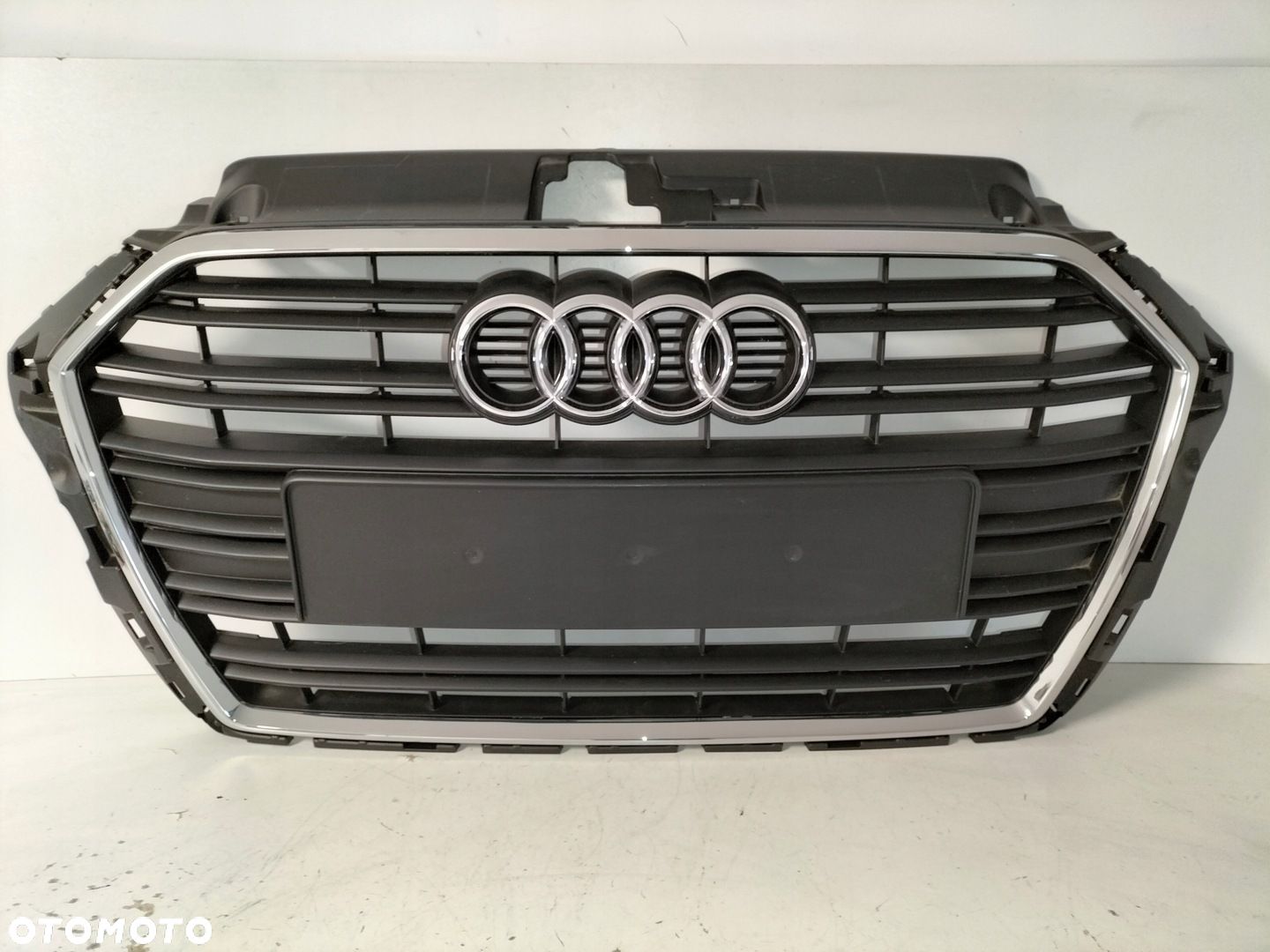 Atrapa kratka grill AUDI A3 8V LIFT 16- HB - 1