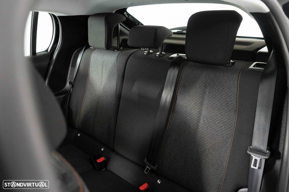 Peugeot 208 1.2 Hybrid Style e-DCS6 - 11