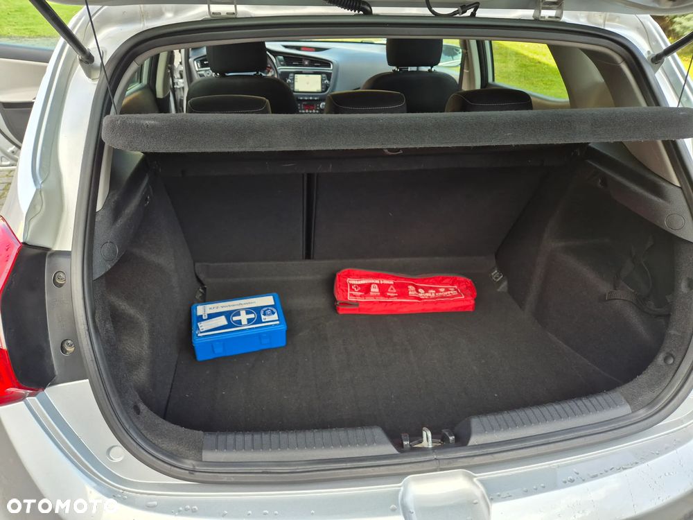 Kia Ceed 1.4 L Business Line - 23