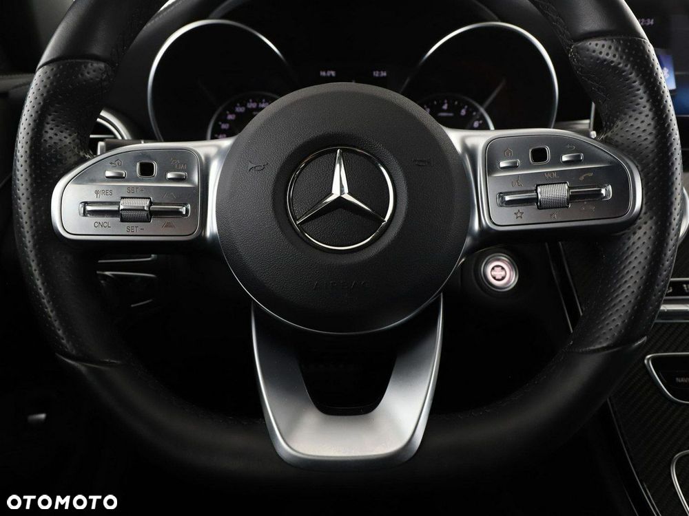 Mercedes-Benz Klasa C 300 4Matic 9G-TRONIC Night Edition - 22