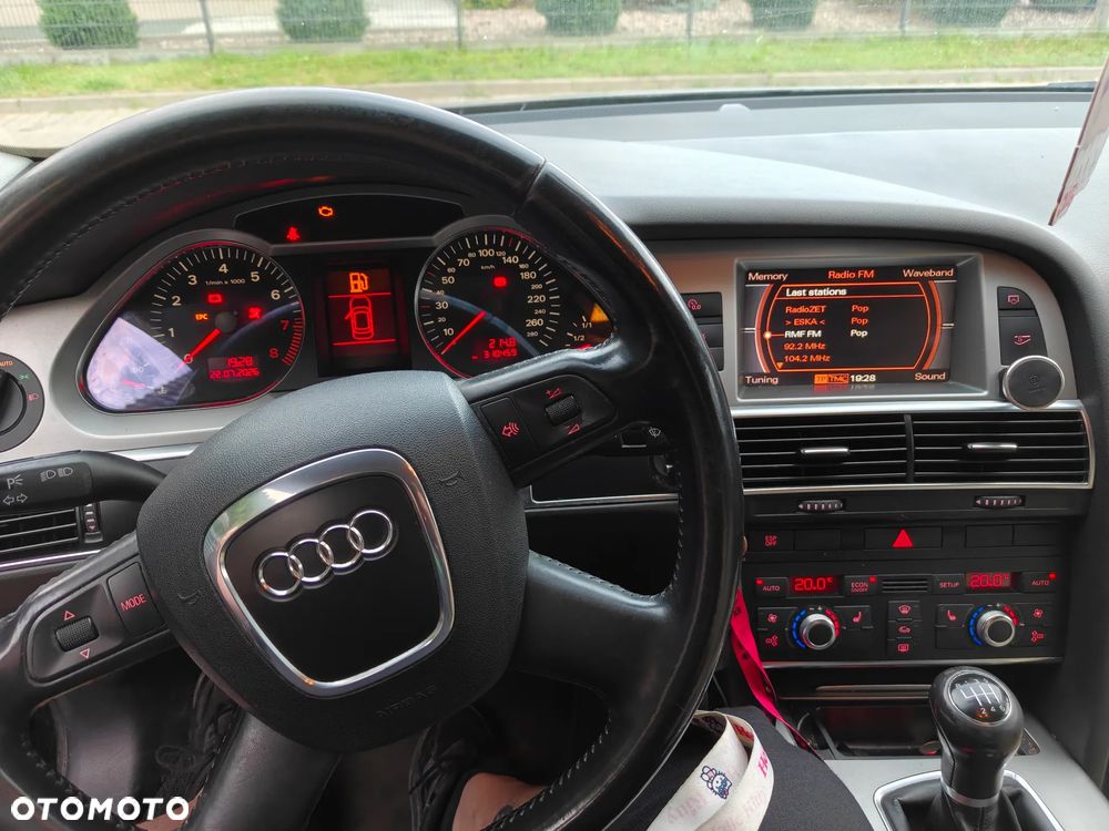 Audi A6 Avant 2.4 - 7
