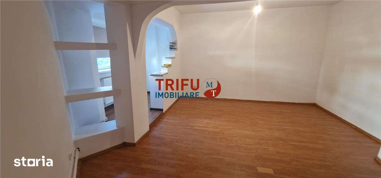 Apartament 2 camere etaj 1 de vanzare zona Cetate — fotografia 3