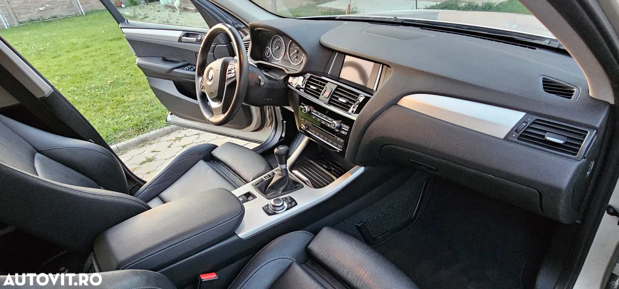 BMW X3 sDrive18d Luxury Line - 28
