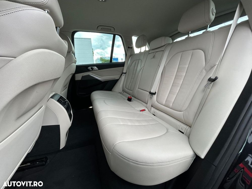 BMW X5 xDrive45e - 18