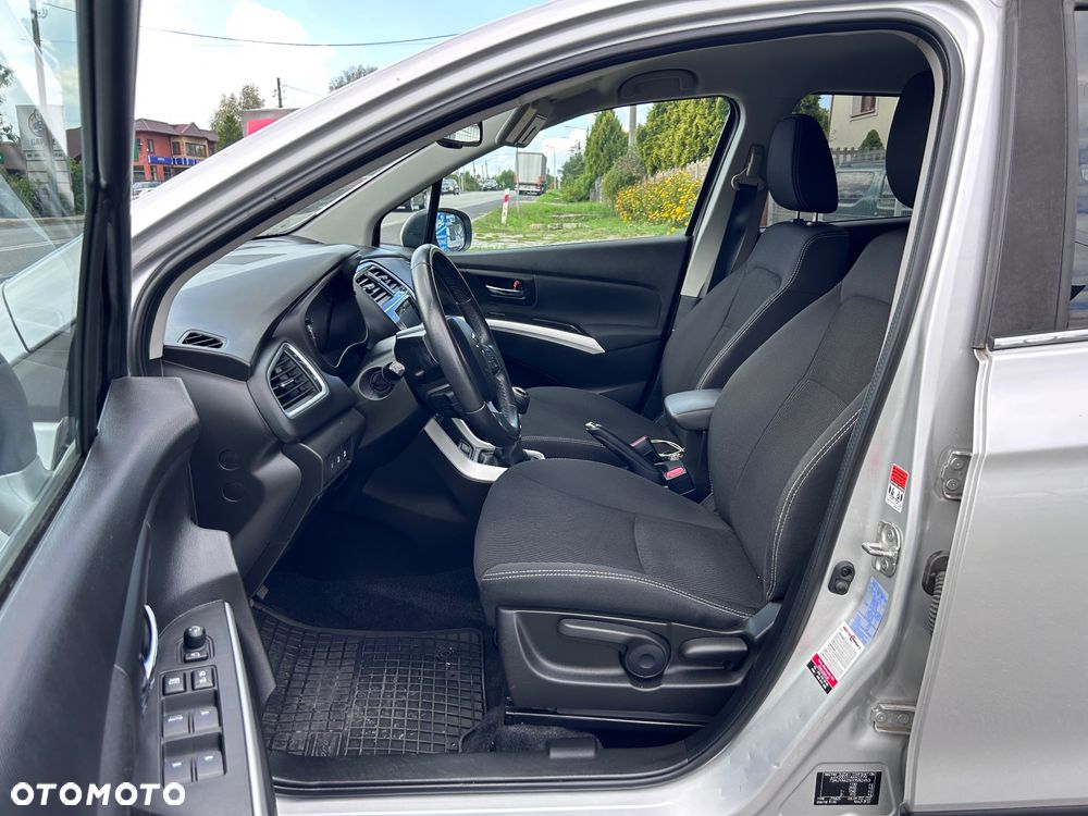 Suzuki SX4 S-Cross 1.4 T Premium - 13
