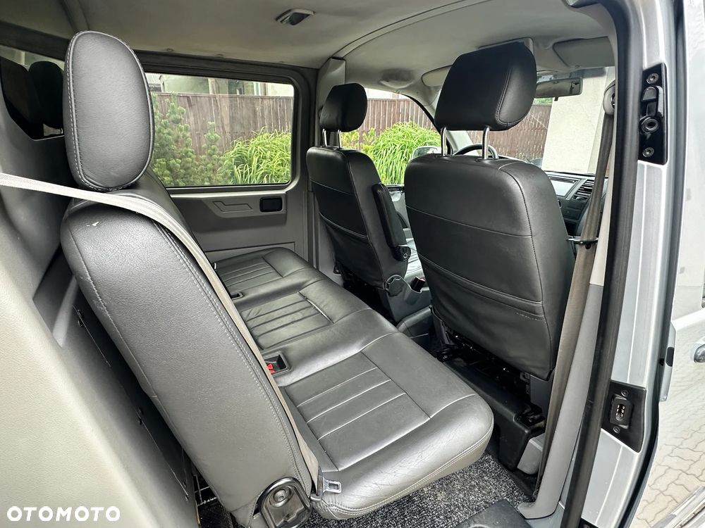 Volkswagen Multivan - 18