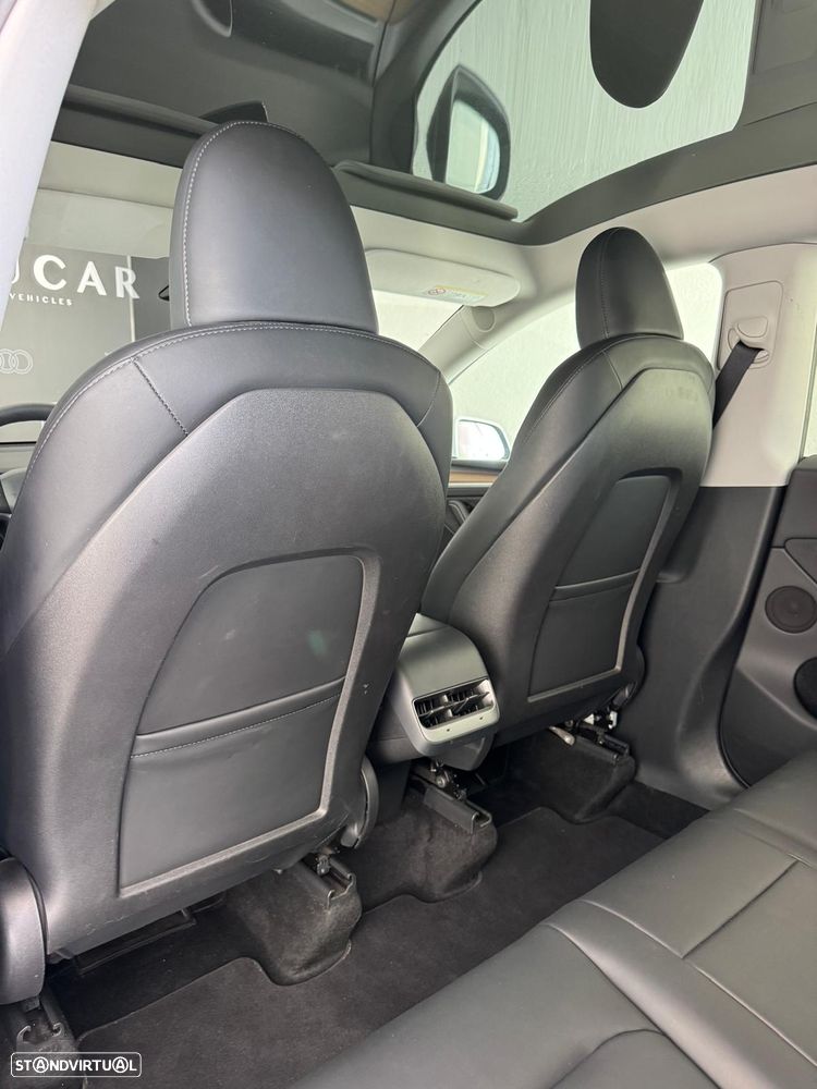 Tesla Model Y Performance Dual Motor AWD - 20