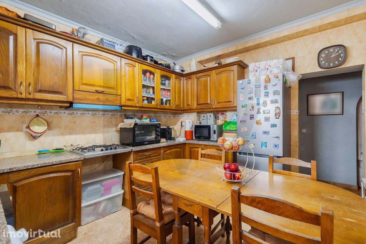 Moradia com Potencial para Remodelação na Ajuda, Lisboa - Grande imagem: 5/24