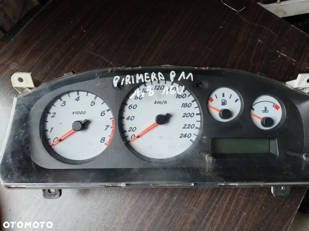 Nissan primera P11 1,8 16v licznik zegary - 1