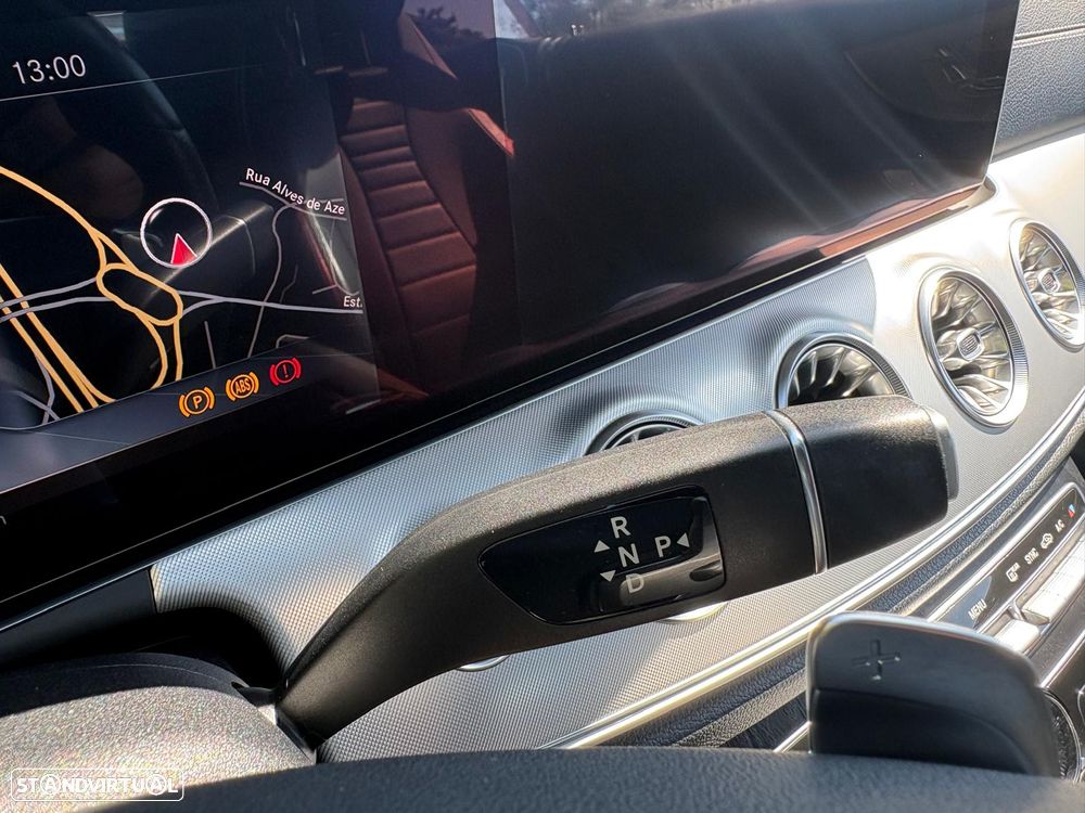 Mercedes-Benz E 220 d Cabrio 4Matic 9G-Tronic AMG Line - 30