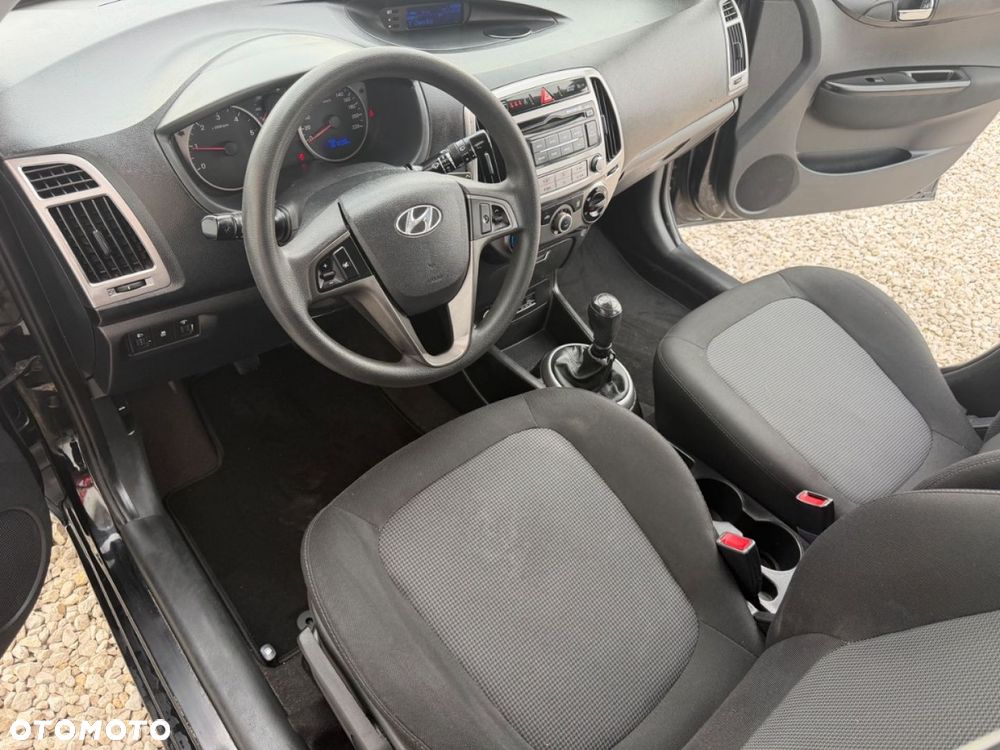 Hyundai i20 - 27