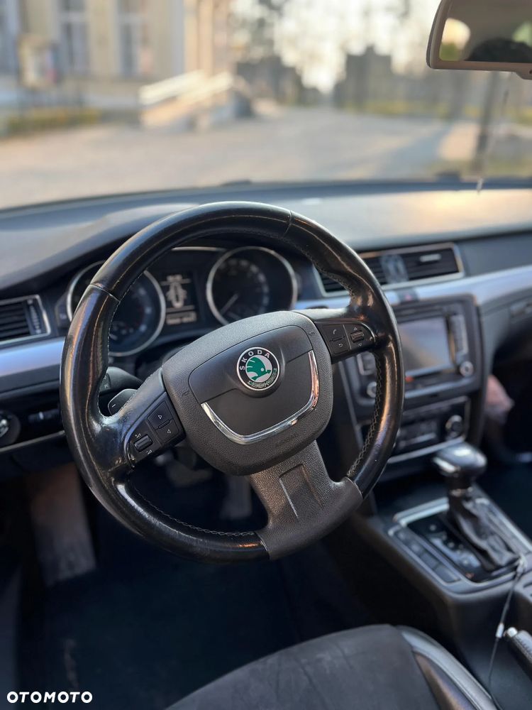 Skoda Superb 1.8 TSI Elegance DSG - 12