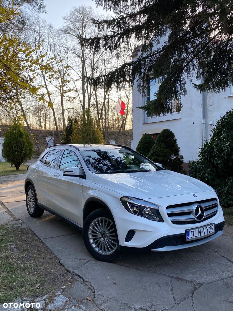 Mercedes-Benz GLA 200 d 7G-DCT - 2