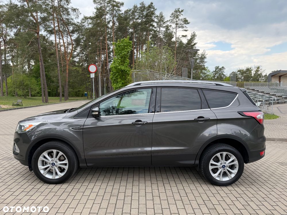 Ford Kuga 2.0 TDCi 2x4 Titanium - 9