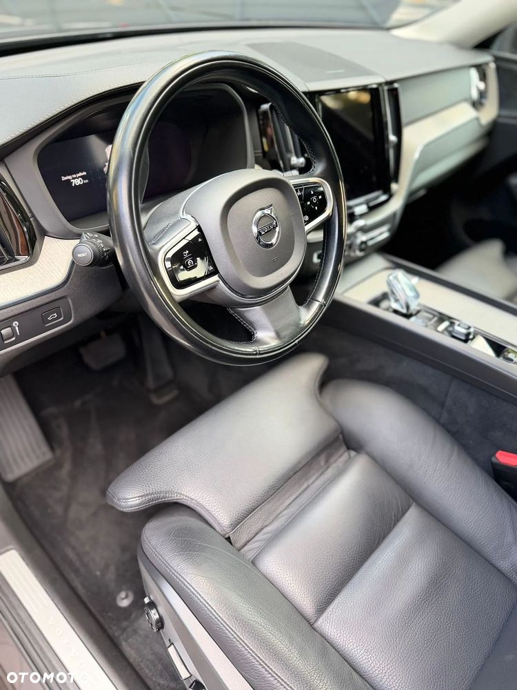 Volvo XC 60 B5 B AWD Inscription - 11