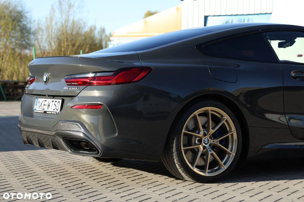 BMW Seria 8 - 14