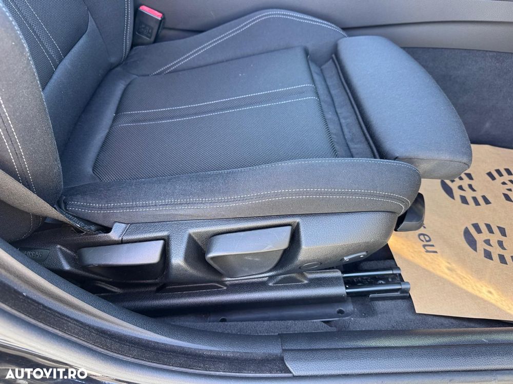 BMW Seria 3 318d Aut. - 15