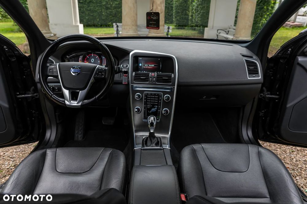 Volvo XC 60 D3 Geartronic Summum - 21