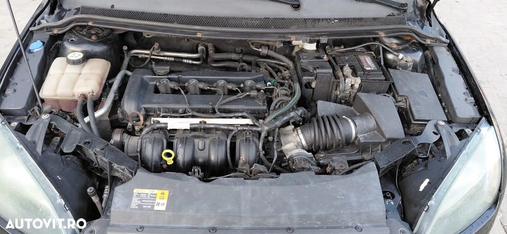 Ford Focus 2.0 Futura - 9