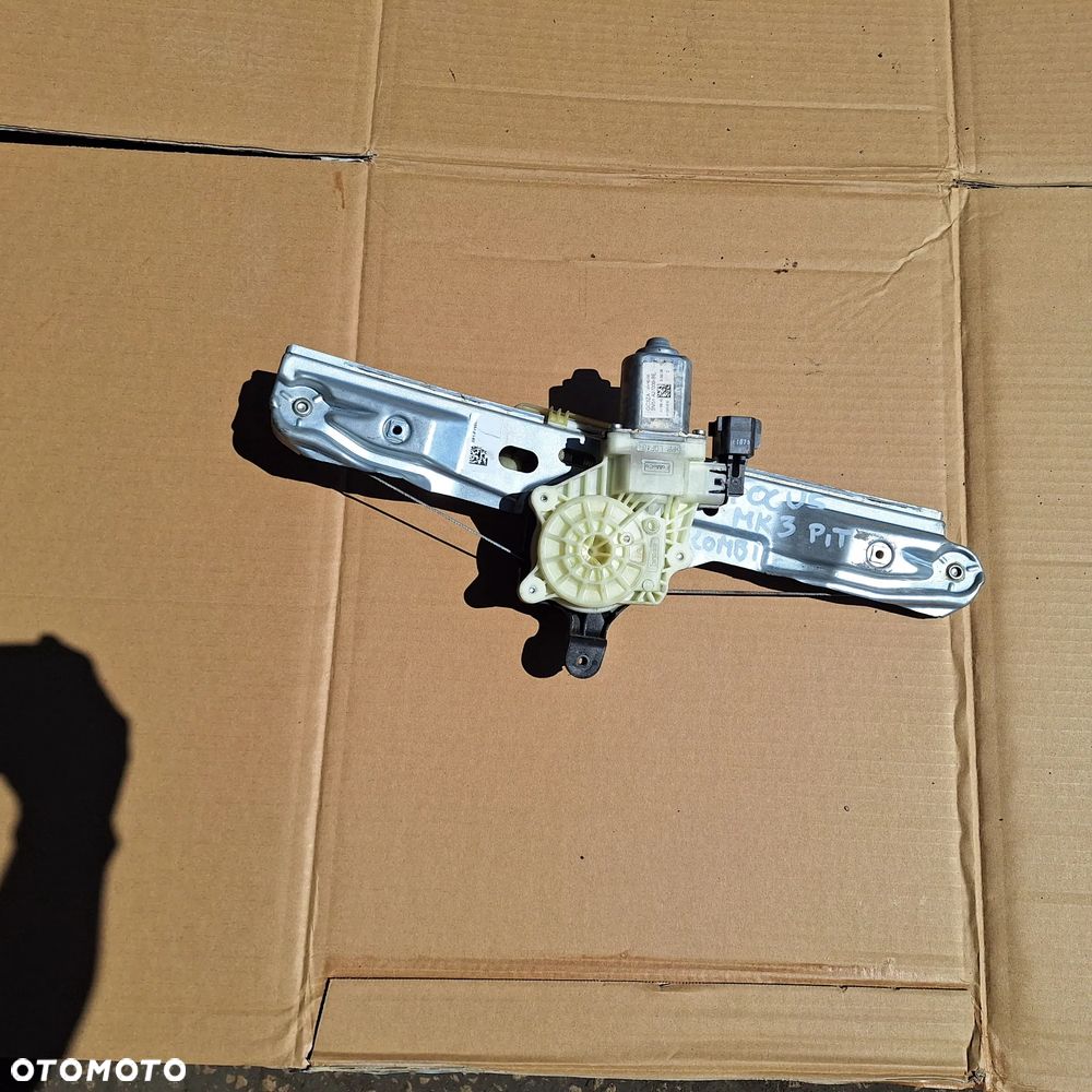 PODNOSNIK MECHANIZM SZYBY PRAWY TYL FOCUS MK3 - 1