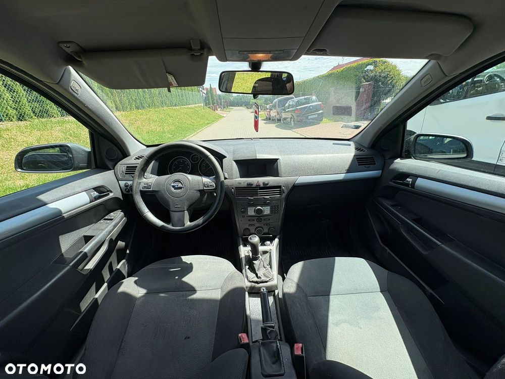 Opel Astra 1.9 CDTI Enjoy - 19