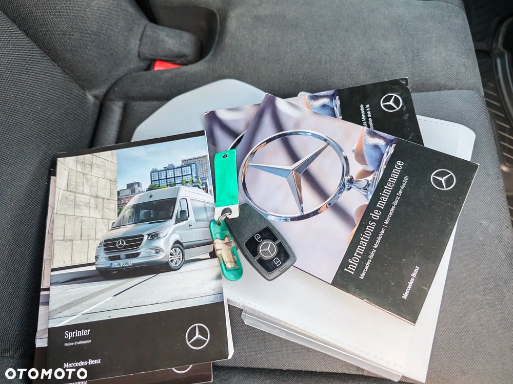 Mercedes-Benz Sprinter - 29