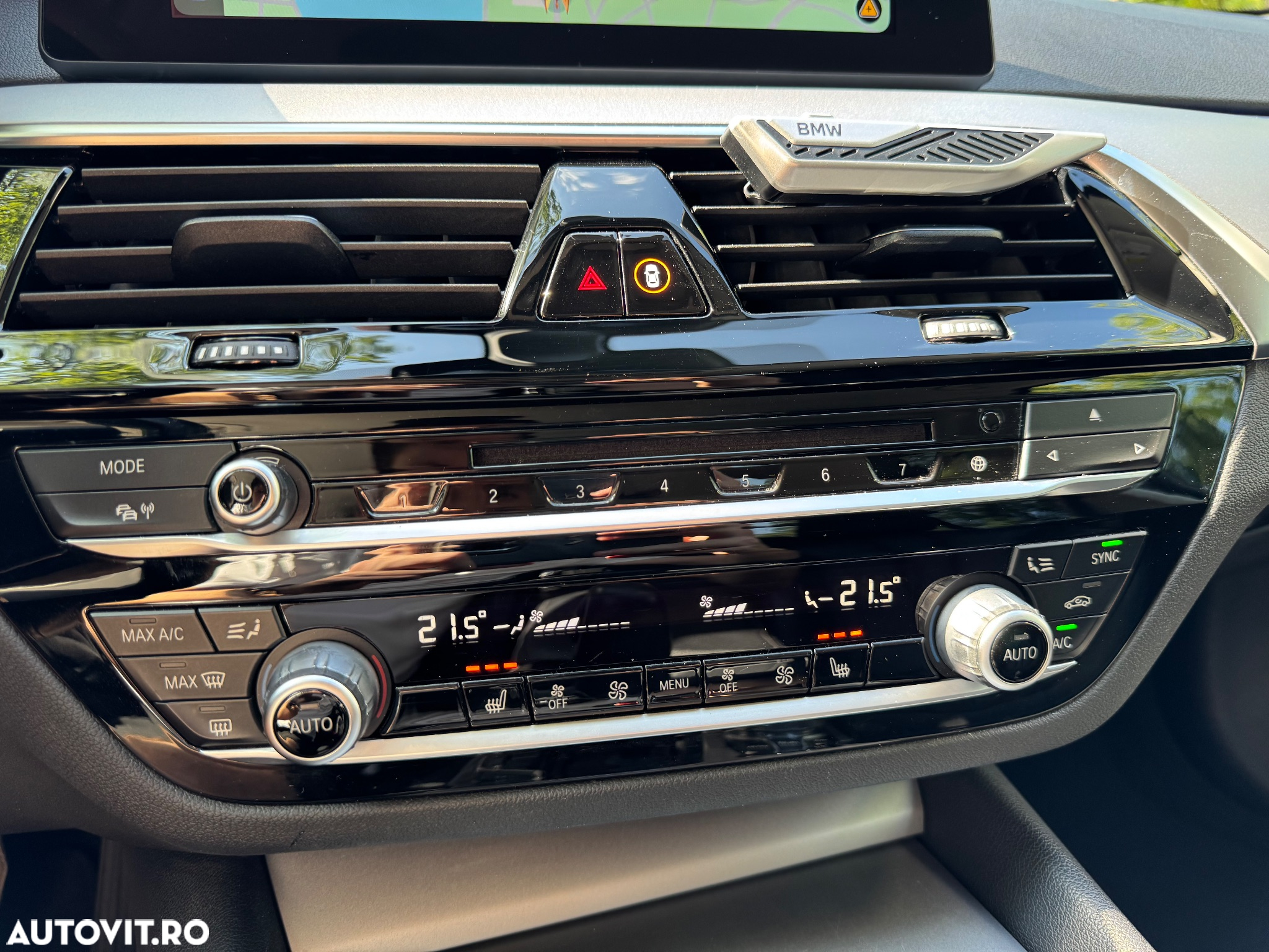 BMW Seria 5 520d Aut. Sport Line - 23