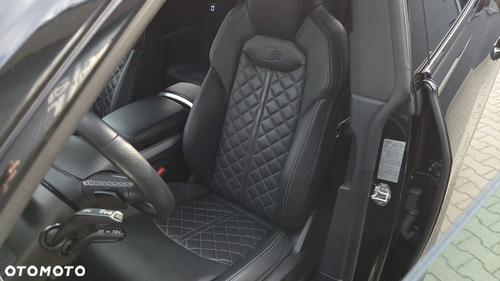 Audi Q8 50 TDI mHEV Quattro Black Edition Tiptronic - 11