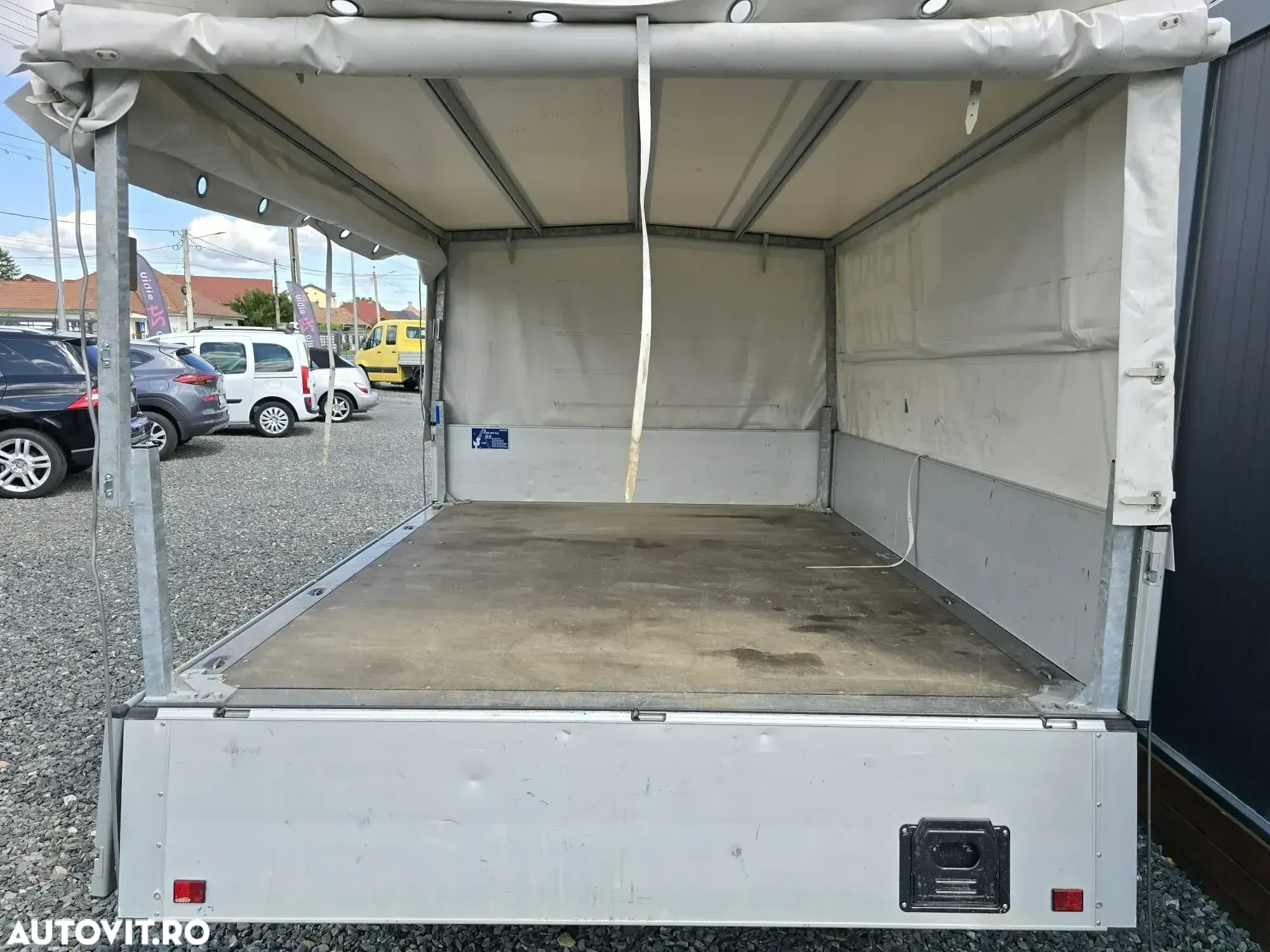 Mercedes-Benz Sprinter 317 doka,6 loc. bena 2.7 m, 2024 - 10
