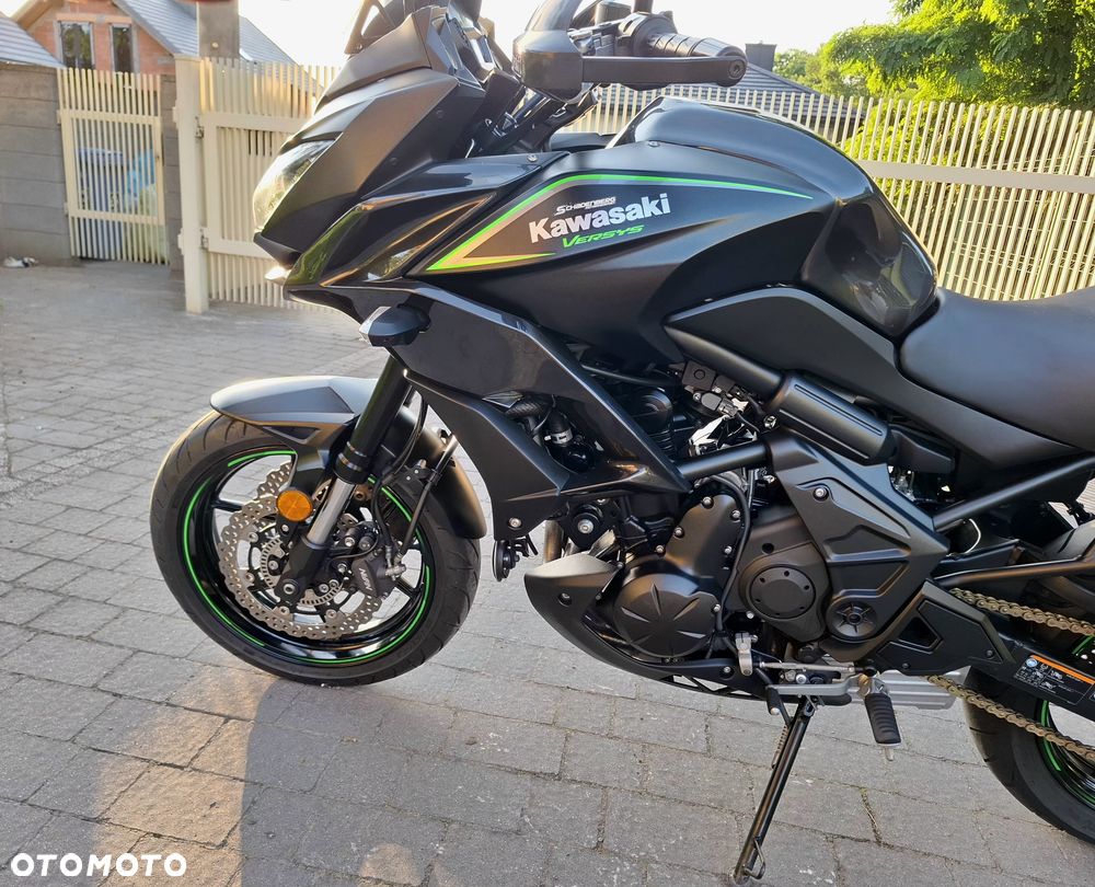 Kawasaki Versys 650 - 22