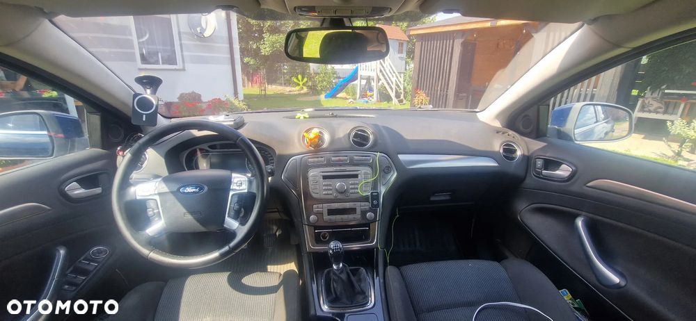 Ford Mondeo 2.0 TDCi Ambiente - 6