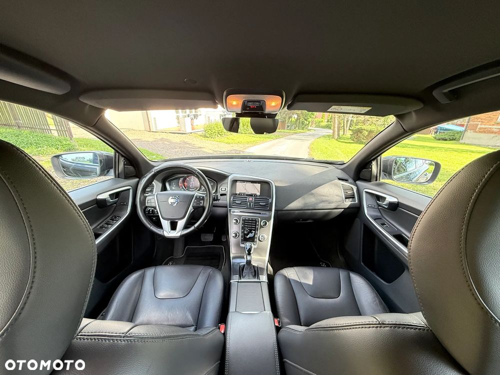 Volvo XC 60 D4 Geartronic Summum - 19