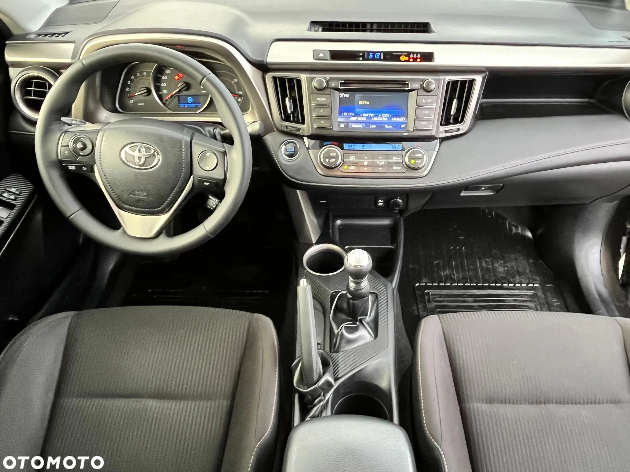 Toyota RAV4 2.0 D-4D Premium - 13