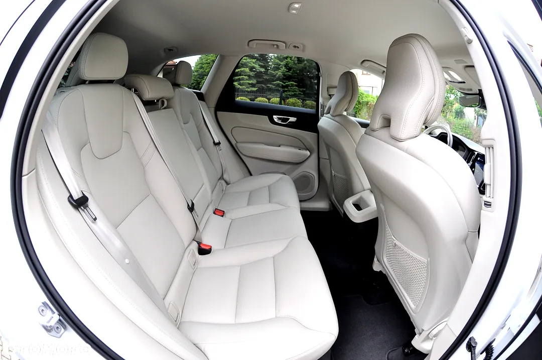 Volvo XC 60 B4 B Geartronic Inscription - 21
