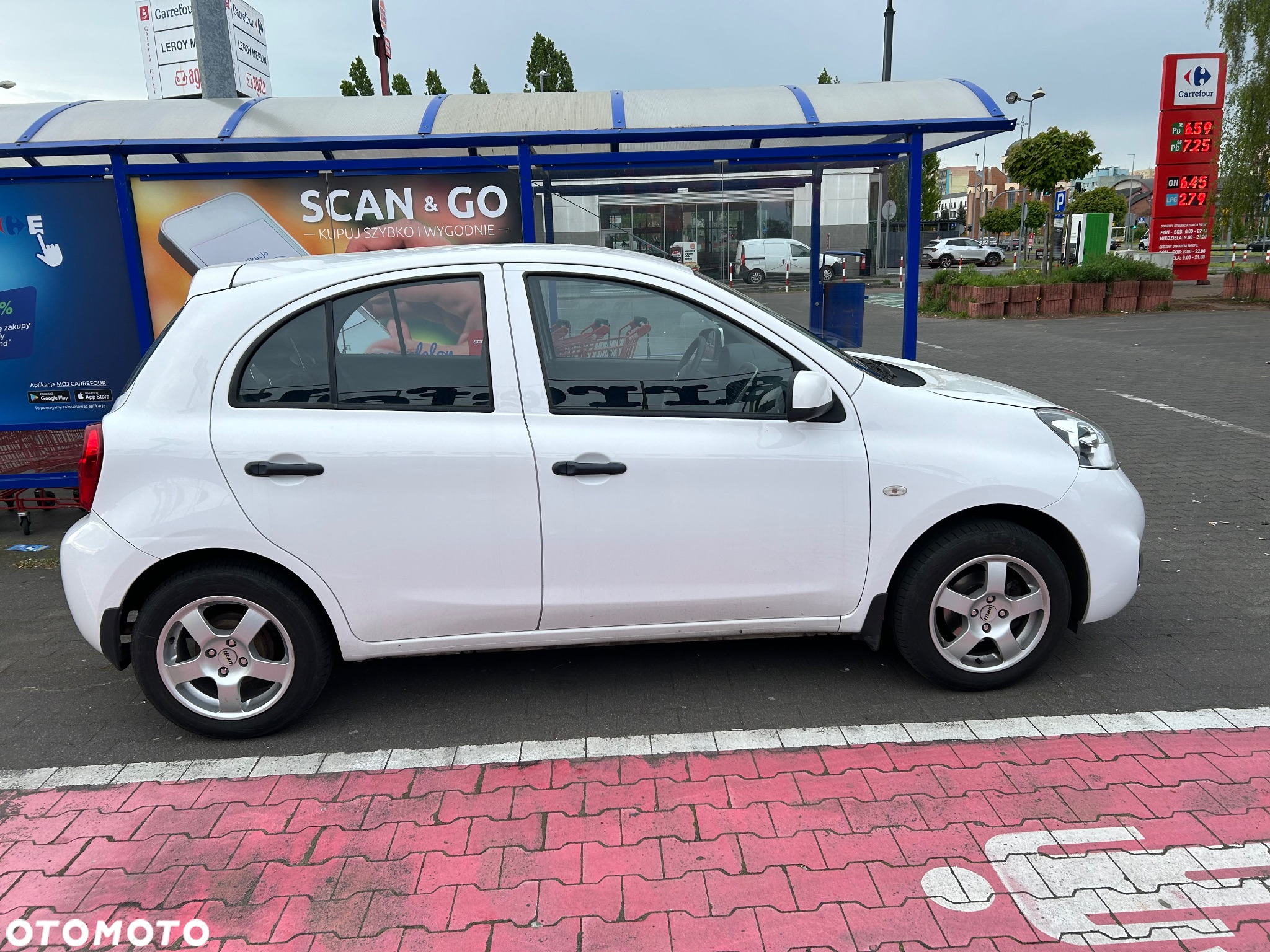 Nissan Micra - 4