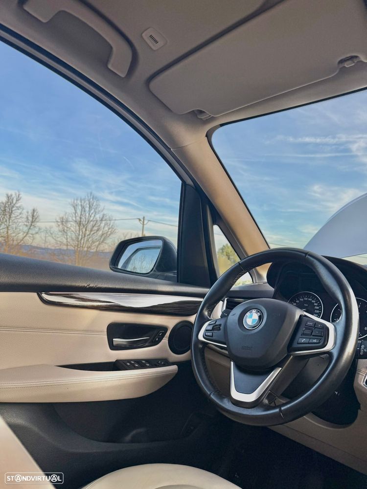 BMW 218 Active Tourer d Luxury Line - 9