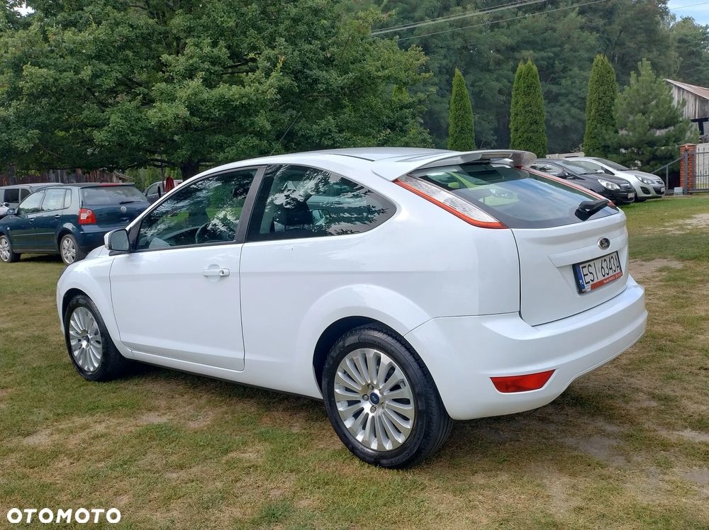 Ford Focus 2.0 16V Sport - 15