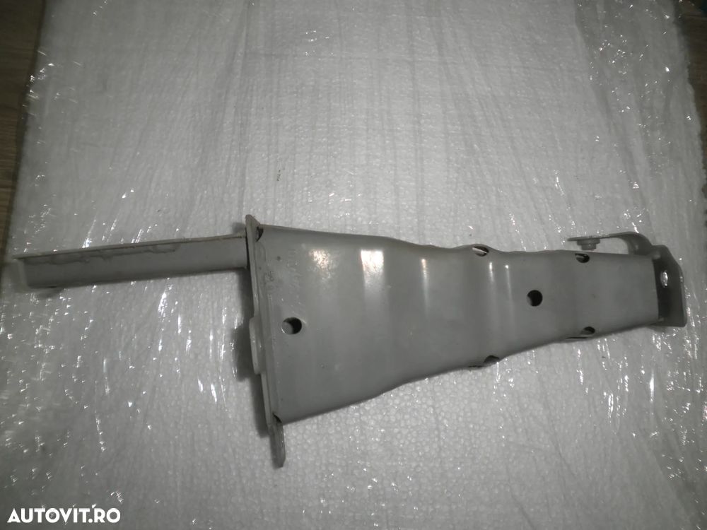 Cap lonjeron stanga Renault Espace V 2017 6040247010 - 2