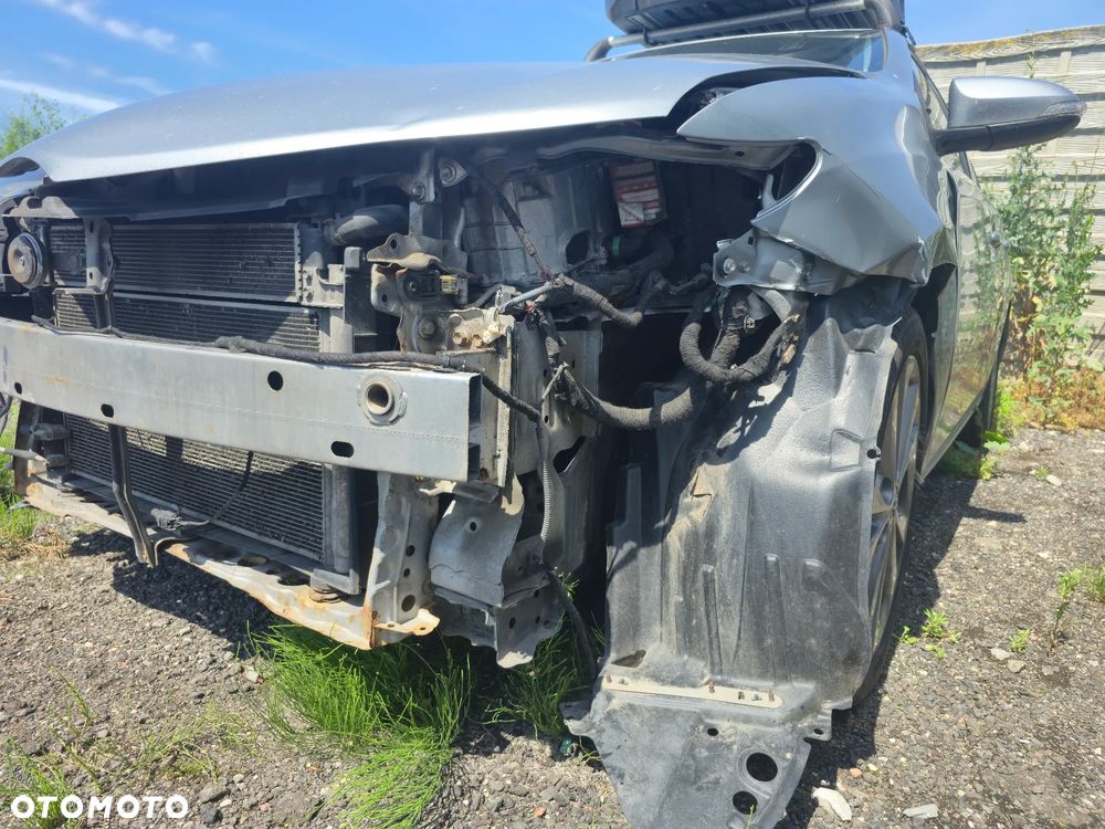 Toyota Auris Hybrid 135 Premium - 8
