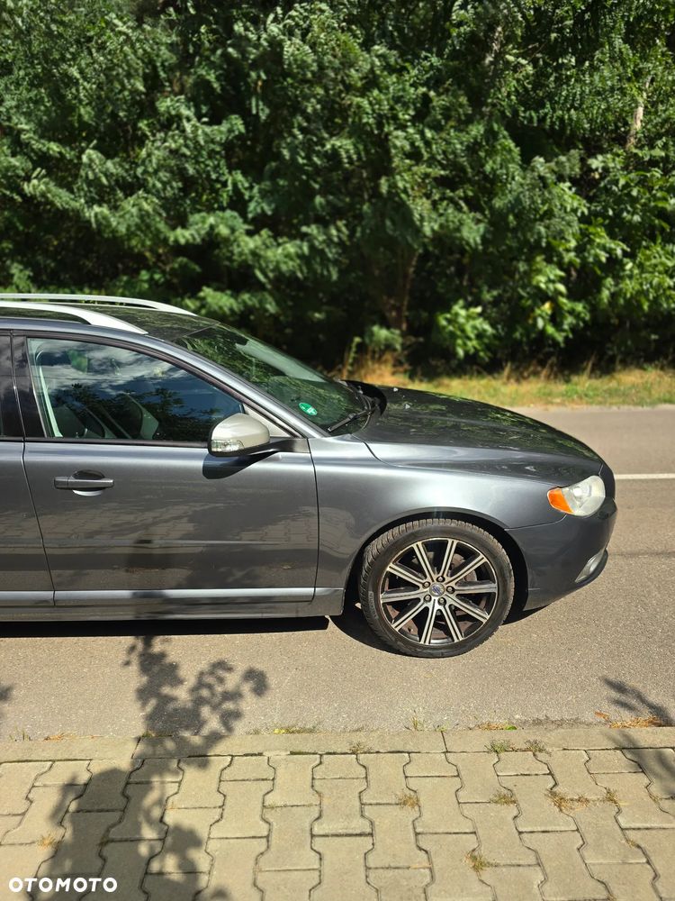 Volvo V70 2.0T Powershift RDesign - 13
